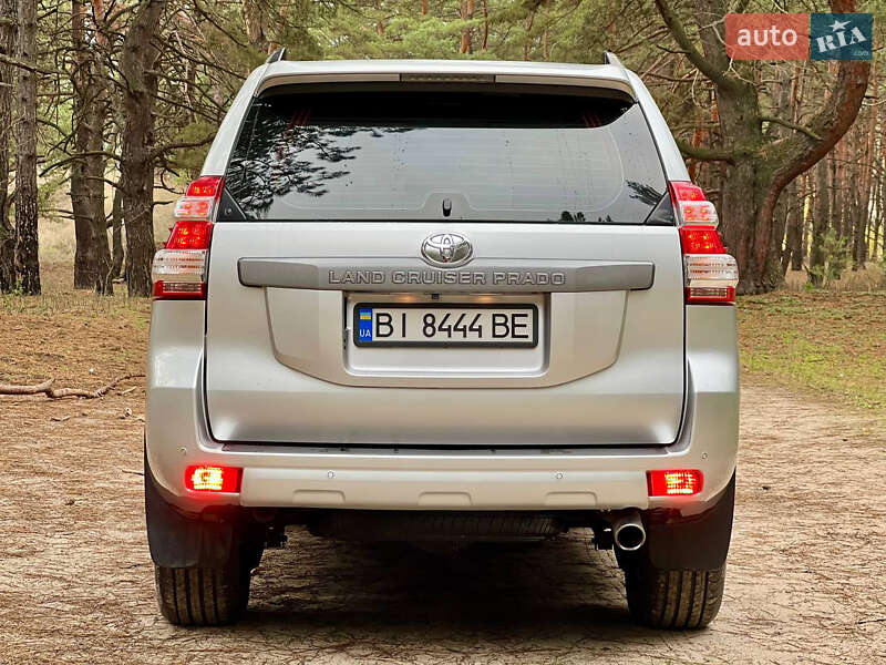 Внедорожник / Кроссовер Toyota Land Cruiser Prado 2017 в Горишних Плавнях