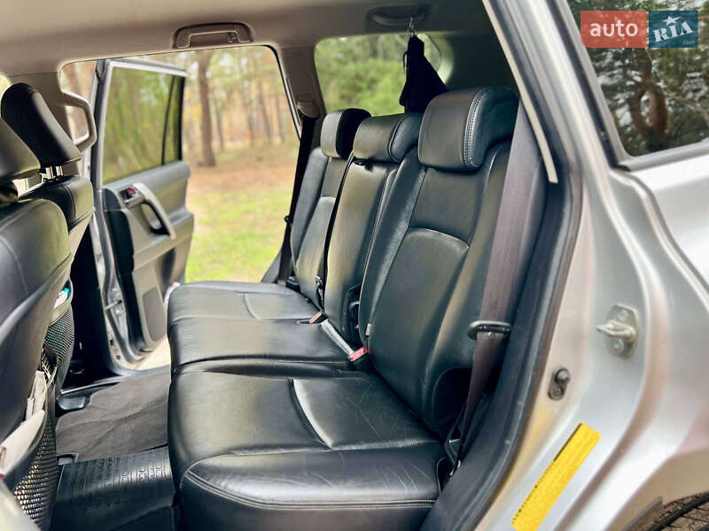 Внедорожник / Кроссовер Toyota Land Cruiser Prado 2017 в Горишних Плавнях