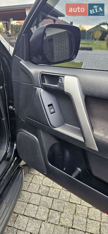 Внедорожник / Кроссовер Toyota Land Cruiser Prado 2014 в Виноградове фото 3 Внедорожник / Кроссовер Toyota Land Cruiser Prado 2014 в Виноградове