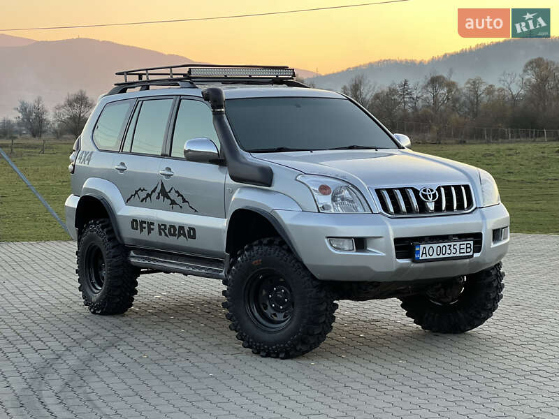 Внедорожник / Кроссовер Toyota Land Cruiser Prado 2006 в Сваляве