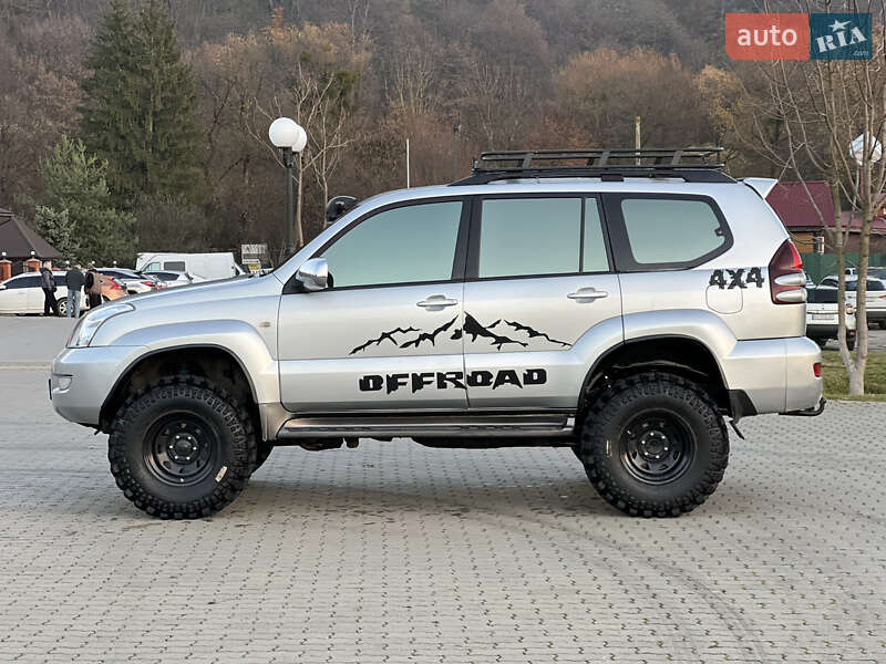 Внедорожник / Кроссовер Toyota Land Cruiser Prado 2006 в Сваляве