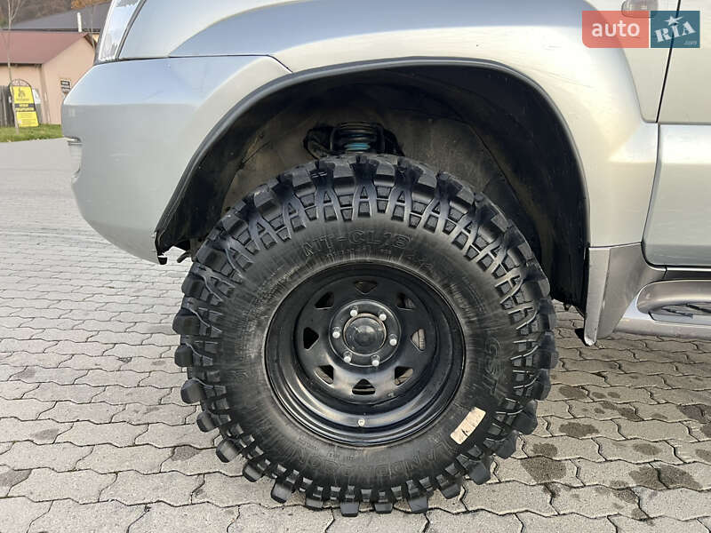 Внедорожник / Кроссовер Toyota Land Cruiser Prado 2006 в Сваляве