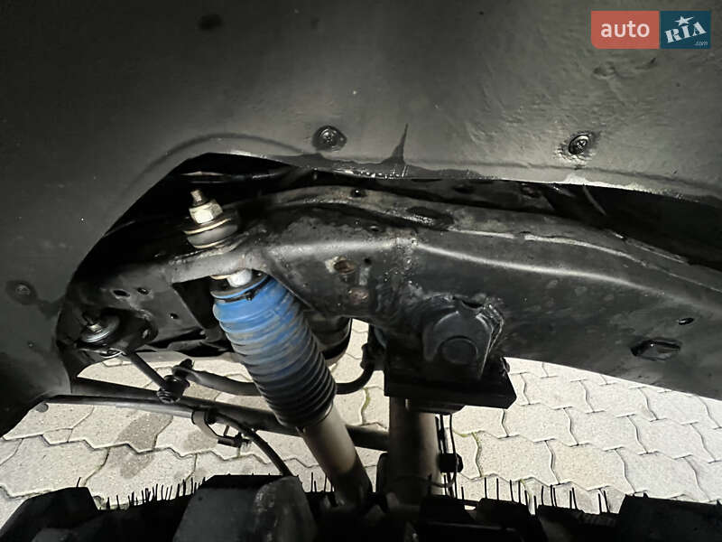 Внедорожник / Кроссовер Toyota Land Cruiser Prado 2006 в Сваляве