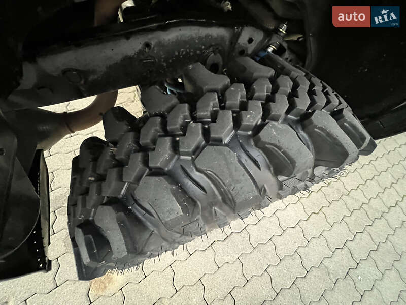 Внедорожник / Кроссовер Toyota Land Cruiser Prado 2006 в Сваляве