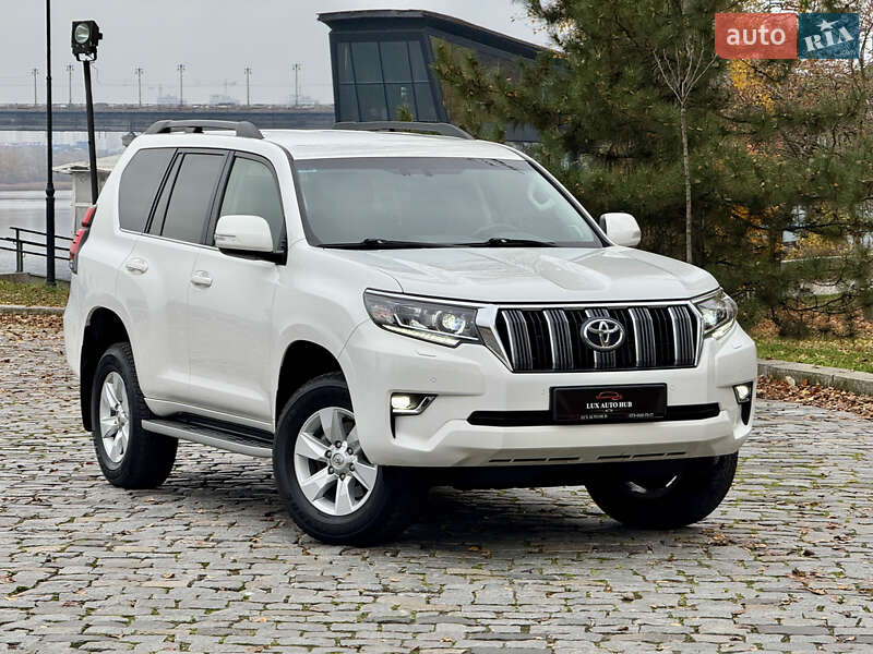 Позашляховик / Кросовер Toyota Land Cruiser Prado 2020 в Києві