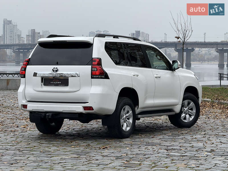 Позашляховик / Кросовер Toyota Land Cruiser Prado 2020 в Києві