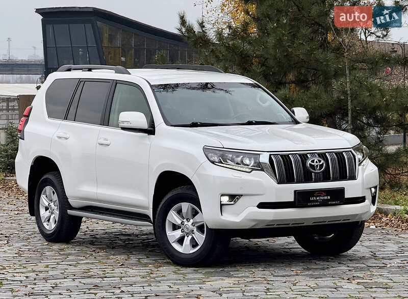 Позашляховик / Кросовер Toyota Land Cruiser Prado 2020 в Києві