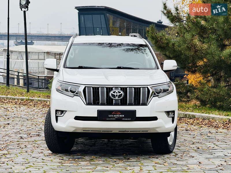 Позашляховик / Кросовер Toyota Land Cruiser Prado 2020 в Києві