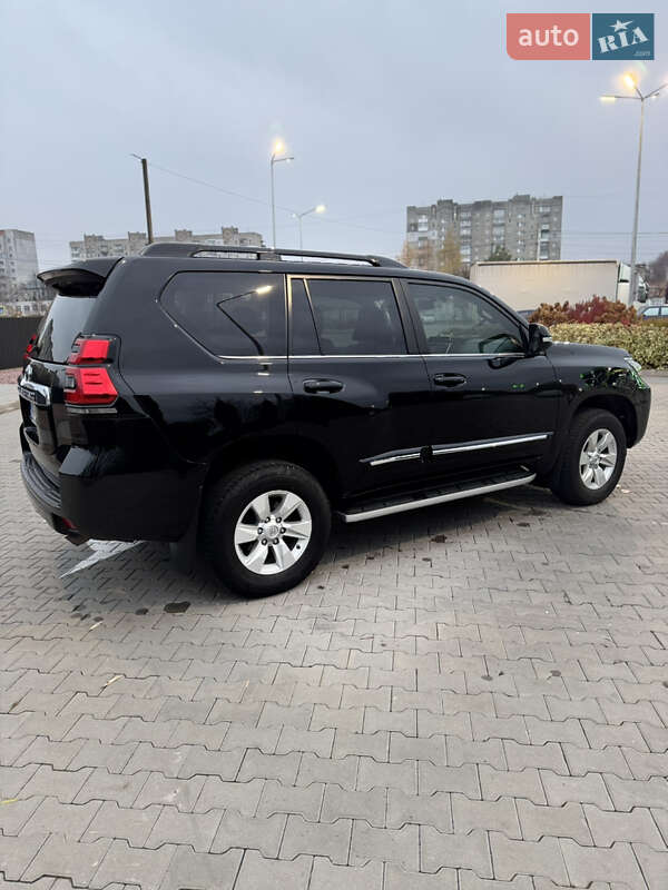 Внедорожник / Кроссовер Toyota Land Cruiser Prado 2020 в Хмельницком