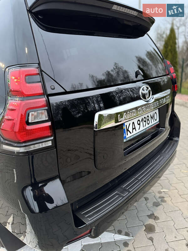 Внедорожник / Кроссовер Toyota Land Cruiser Prado 2020 в Хмельницком
