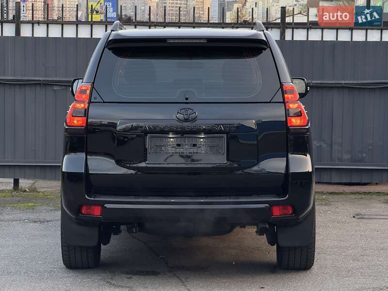 Внедорожник / Кроссовер Toyota Land Cruiser Prado 2019 в Киеве