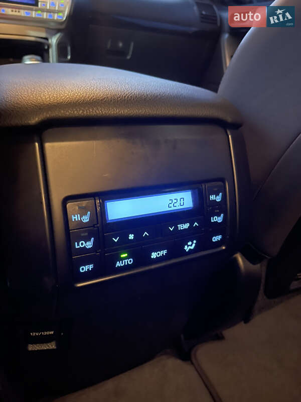 Позашляховик / Кросовер Toyota Land Cruiser Prado 2018 в Миронівці