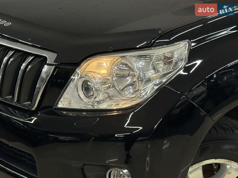 Внедорожник / Кроссовер Toyota Land Cruiser Prado 2010 в Николаеве