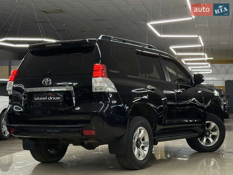 Внедорожник / Кроссовер Toyota Land Cruiser Prado 2010 в Николаеве