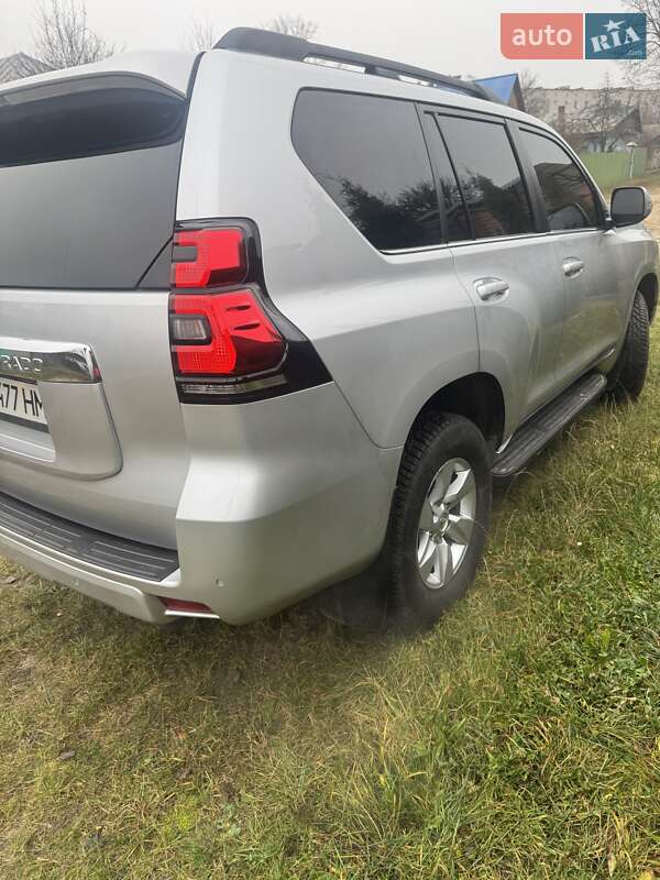 Позашляховик / Кросовер Toyota Land Cruiser Prado 2020 в Шостці