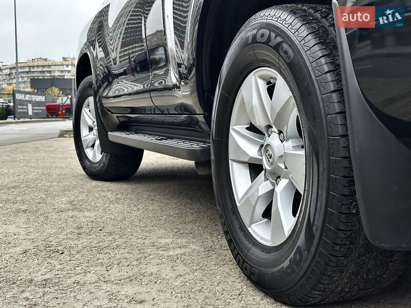 Внедорожник / Кроссовер Toyota Land Cruiser Prado 2019 в Киеве фото 24 Внедорожник / Кроссовер Toyota Land Cruiser Prado 2019 в Киеве