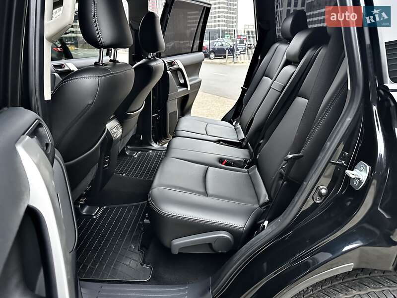 Внедорожник / Кроссовер Toyota Land Cruiser Prado 2019 в Киеве фото 49 Внедорожник / Кроссовер Toyota Land Cruiser Prado 2019 в Киеве
