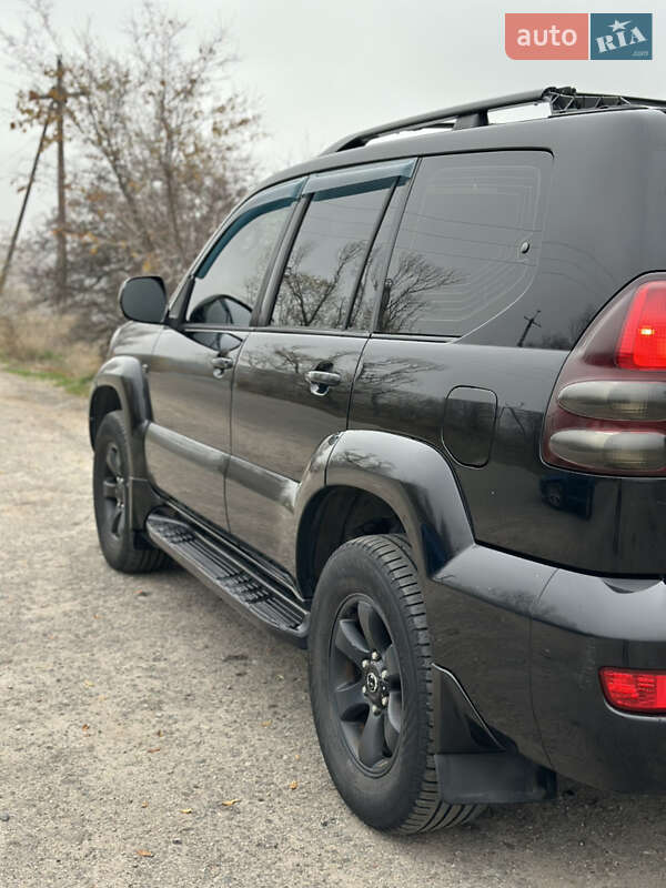 Внедорожник / Кроссовер Toyota Land Cruiser Prado 2005 в Запорожье