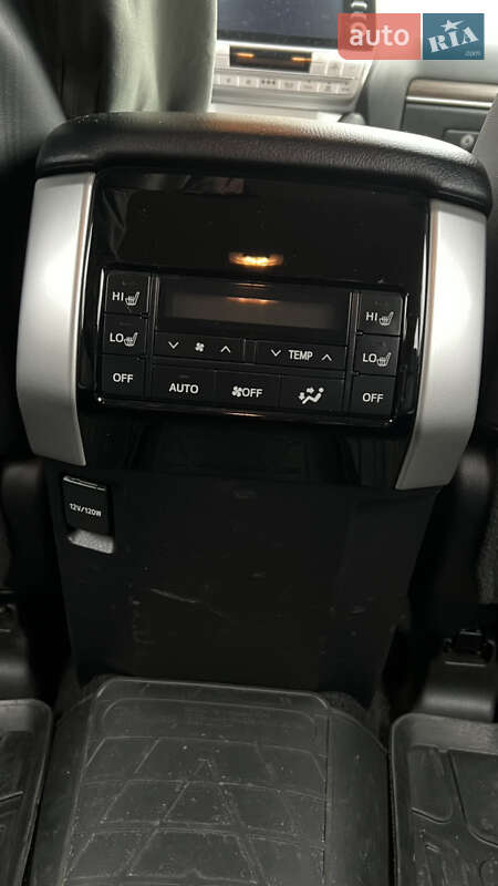 Внедорожник / Кроссовер Toyota Land Cruiser Prado 2023 в Киеве