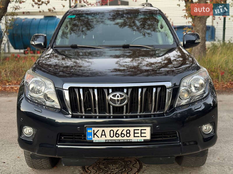 Toyota Land Cruiser Prado 2011