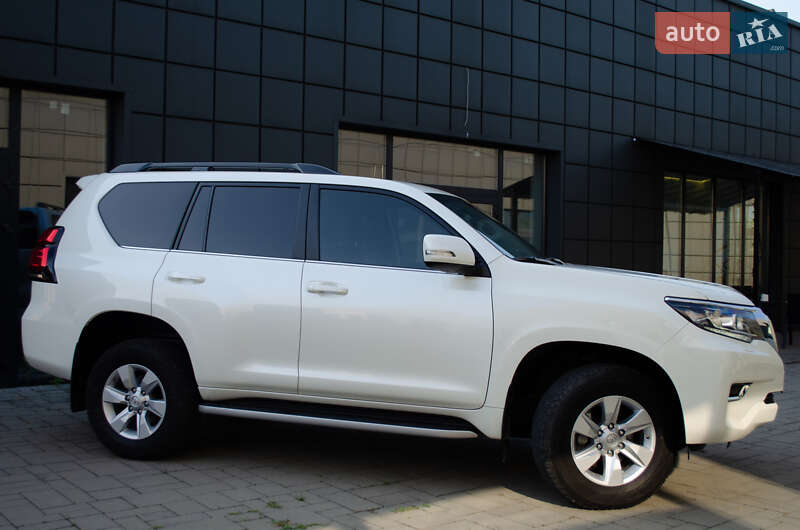 Позашляховик / Кросовер Toyota Land Cruiser Prado 2020 в Тячеві фото 4 Позашляховик / Кросовер Toyota Land Cruiser Prado 2020 в Тячеві