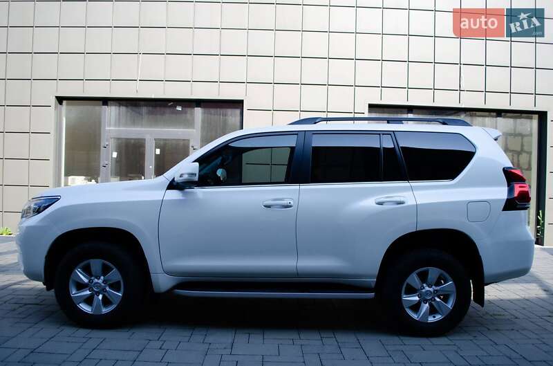 Позашляховик / Кросовер Toyota Land Cruiser Prado 2020 в Тячеві фото 15 Позашляховик / Кросовер Toyota Land Cruiser Prado 2020 в Тячеві