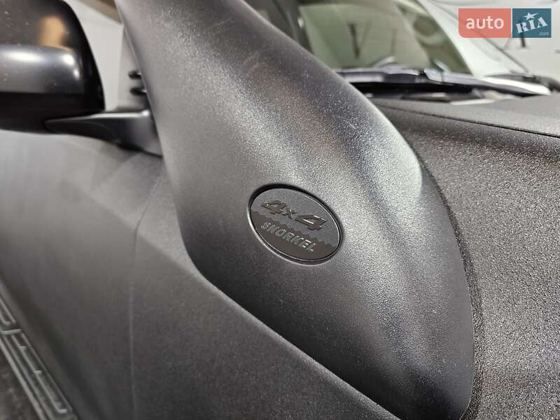 Позашляховик / Кросовер Toyota Land Cruiser Prado 2019 в Києві