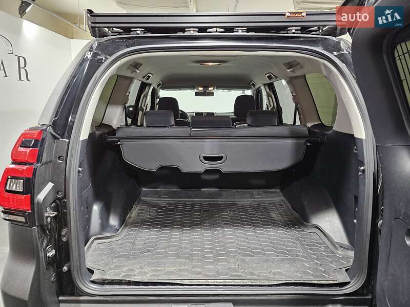 Позашляховик / Кросовер Toyota Land Cruiser Prado 2019 в Києві