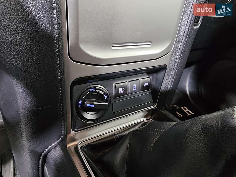 Позашляховик / Кросовер Toyota Land Cruiser Prado 2019 в Києві