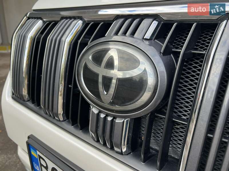 Внедорожник / Кроссовер Toyota Land Cruiser Prado 2019 в Тернополе