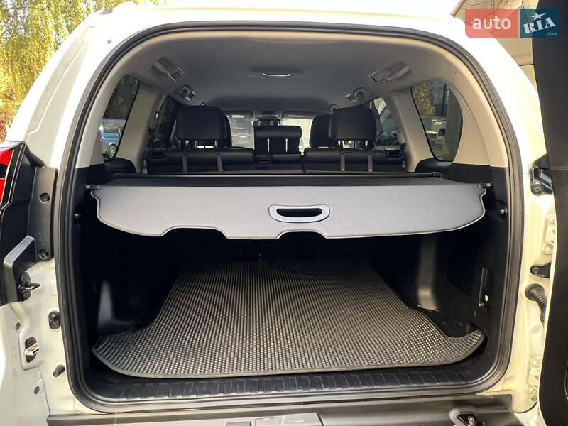 Внедорожник / Кроссовер Toyota Land Cruiser Prado 2019 в Тернополе