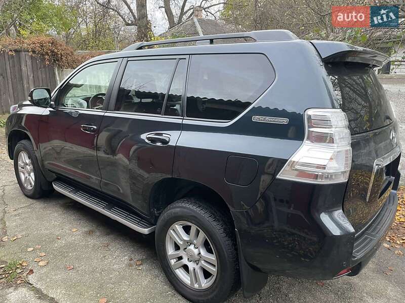 Внедорожник / Кроссовер Toyota Land Cruiser Prado 2011 в Киеве фото 10 Внедорожник / Кроссовер Toyota Land Cruiser Prado 2011 в Киеве
