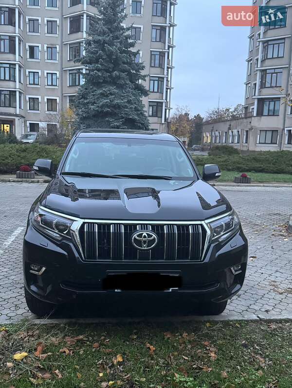 Позашляховик / Кросовер Toyota Land Cruiser Prado 2017 в Одесі