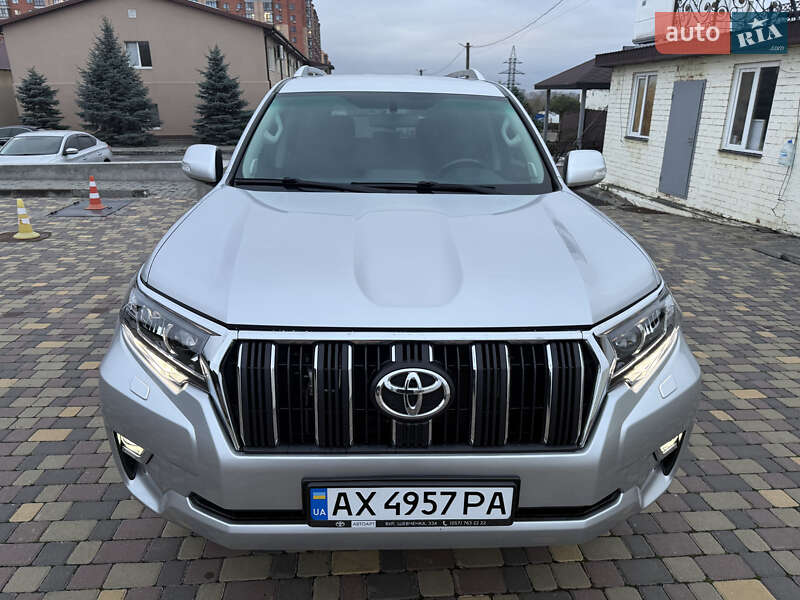 Внедорожник / Кроссовер Toyota Land Cruiser Prado 2021 в Днепре