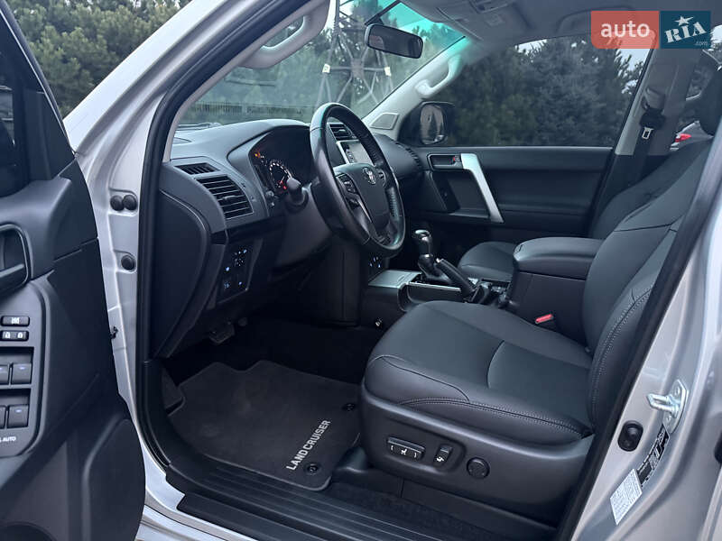 Внедорожник / Кроссовер Toyota Land Cruiser Prado 2021 в Днепре