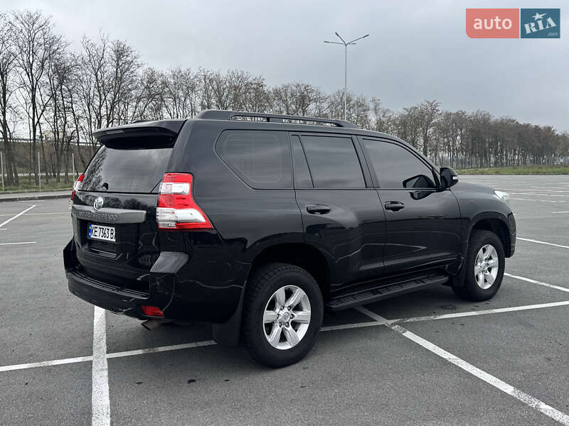 Внедорожник / Кроссовер Toyota Land Cruiser Prado 2017 в Днепре