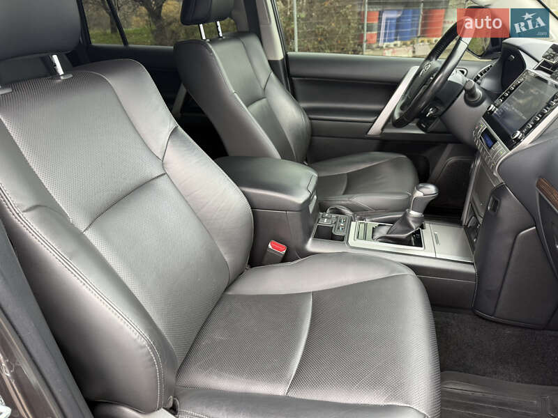 Внедорожник / Кроссовер Toyota Land Cruiser Prado 2022 в Кривом Роге фото 21 Внедорожник / Кроссовер Toyota Land Cruiser Prado 2022 в Кривом Роге