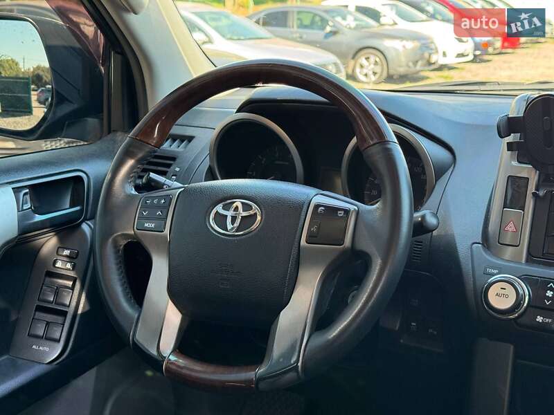 Внедорожник / Кроссовер Toyota Land Cruiser Prado 2010 в Бердичеве фото 12 Внедорожник / Кроссовер Toyota Land Cruiser Prado 2010 в Бердичеве