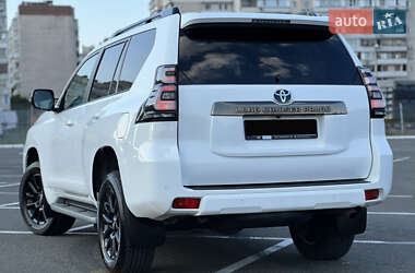 Позашляховик / Кросовер Toyota Land Cruiser Prado 2021 в Києві