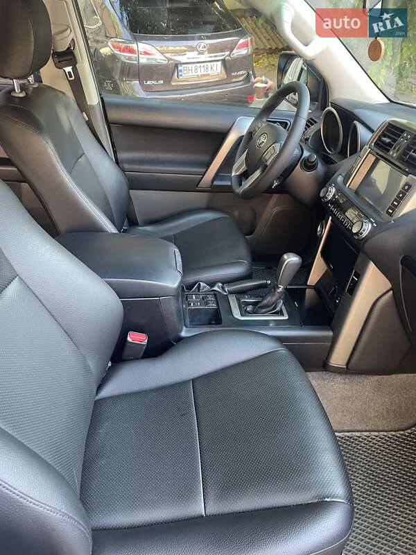 Внедорожник / Кроссовер Toyota Land Cruiser Prado 2011 в Одессе фото 16 Внедорожник / Кроссовер Toyota Land Cruiser Prado 2011 в Одессе