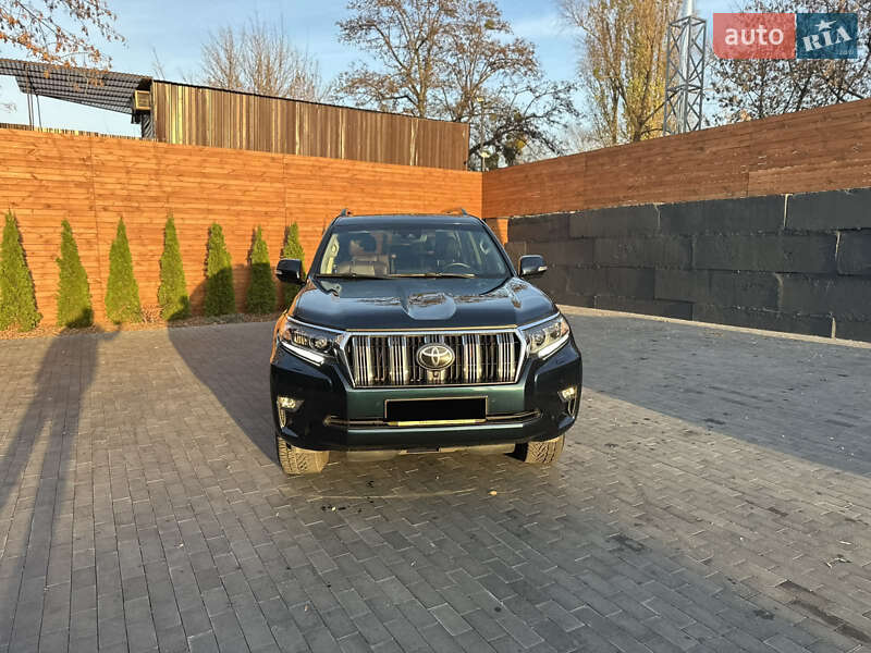 Внедорожник / Кроссовер Toyota Land Cruiser Prado 2018 в Киеве