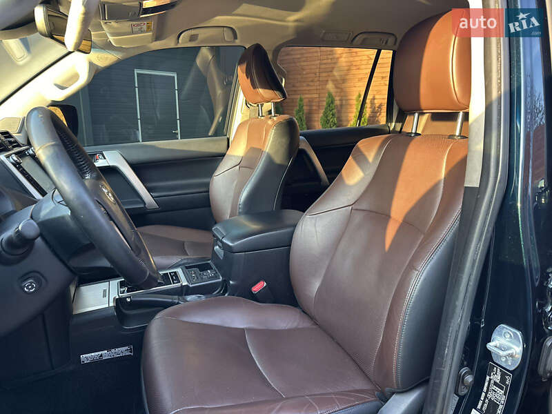 Внедорожник / Кроссовер Toyota Land Cruiser Prado 2018 в Киеве