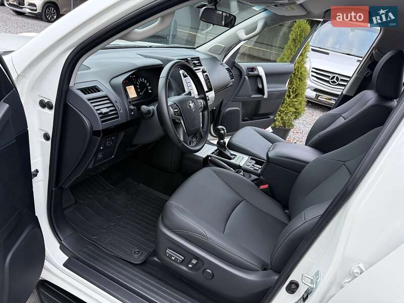 Внедорожник / Кроссовер Toyota Land Cruiser Prado 2019 в Виннице фото 41 Внедорожник / Кроссовер Toyota Land Cruiser Prado 2019 в Виннице