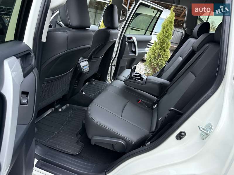 Внедорожник / Кроссовер Toyota Land Cruiser Prado 2019 в Виннице фото 44 Внедорожник / Кроссовер Toyota Land Cruiser Prado 2019 в Виннице
