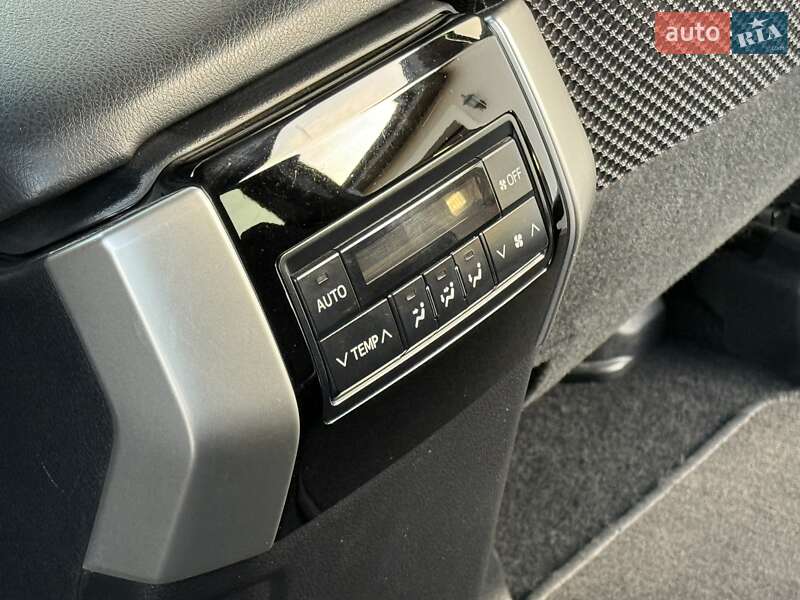 Внедорожник / Кроссовер Toyota Land Cruiser Prado 2022 в Ровно фото 6 Внедорожник / Кроссовер Toyota Land Cruiser Prado 2022 в Ровно