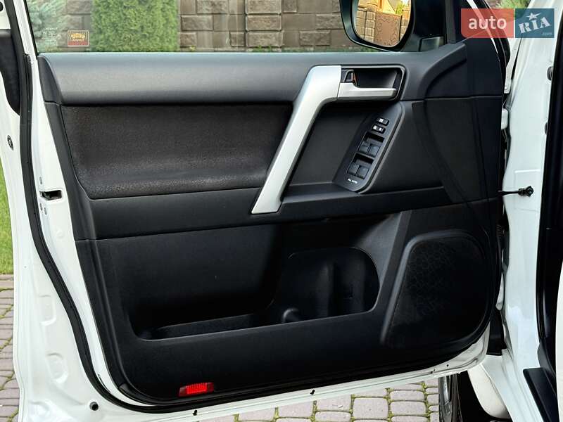 Внедорожник / Кроссовер Toyota Land Cruiser Prado 2022 в Ровно фото 93 Внедорожник / Кроссовер Toyota Land Cruiser Prado 2022 в Ровно