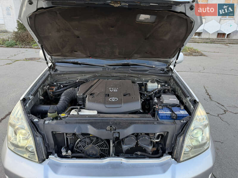Внедорожник / Кроссовер Toyota Land Cruiser Prado 2007 в Харькове