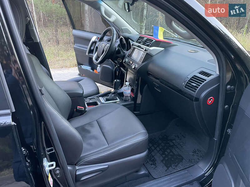 Внедорожник / Кроссовер Toyota Land Cruiser Prado 2017 в Киеве фото 10 Внедорожник / Кроссовер Toyota Land Cruiser Prado 2017 в Киеве
