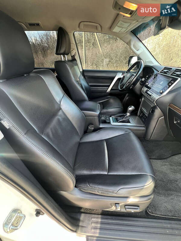 Внедорожник / Кроссовер Toyota Land Cruiser Prado 2022 в Валках фото 54 Внедорожник / Кроссовер Toyota Land Cruiser Prado 2022 в Валках