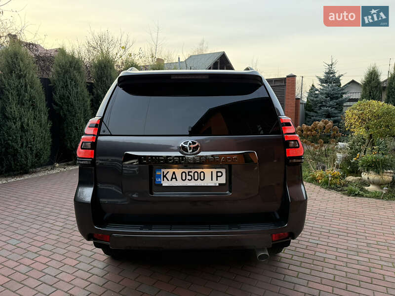 Внедорожник / Кроссовер Toyota Land Cruiser Prado 2022 в Киеве